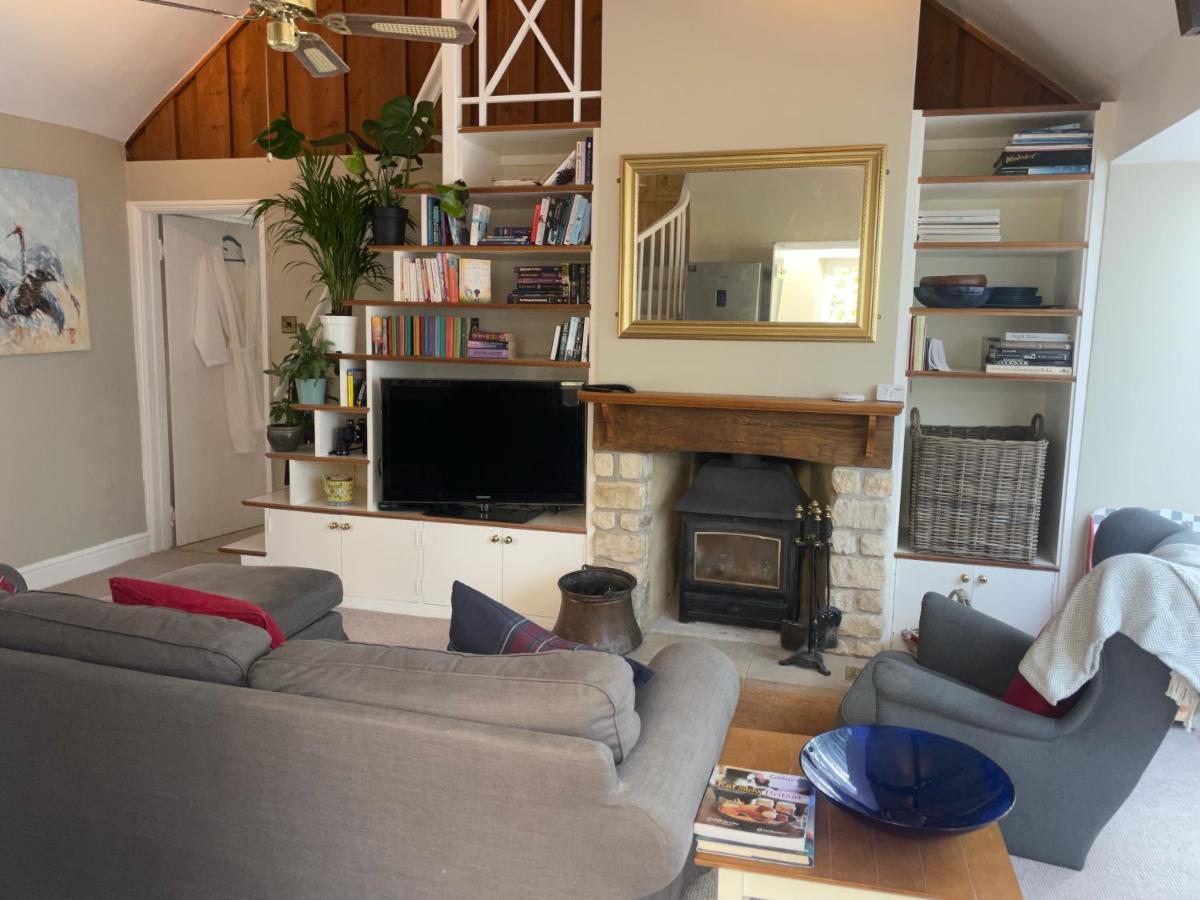 Gorgeous Country Cottage On Outskirts Of Bath With Wood Fired Hot Tub Midford Exterior foto